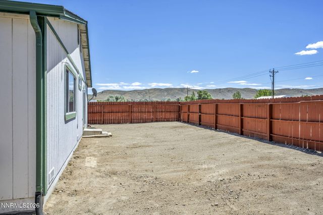 17704 Georgetown Drive, Reno, NV 89508