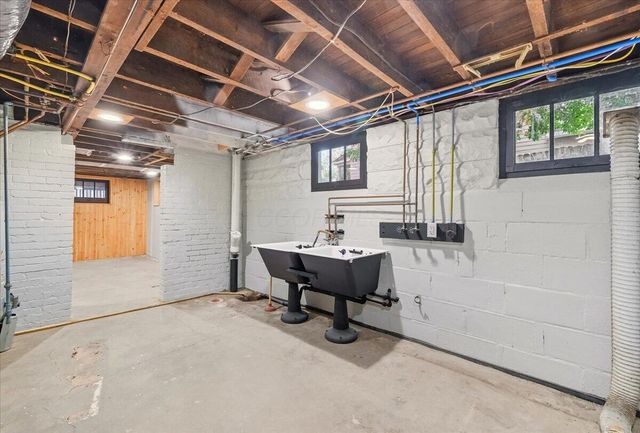 504 E Chestnut Street, Mount Vernon, OH 43050