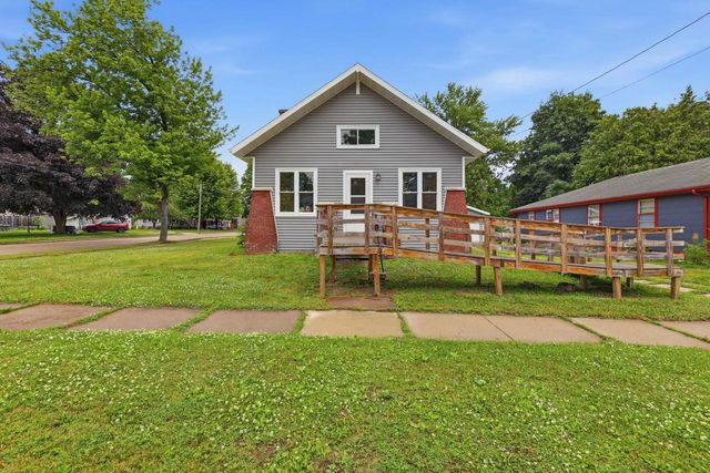 47 E 14TH STREET, Clintonville, WI 54929