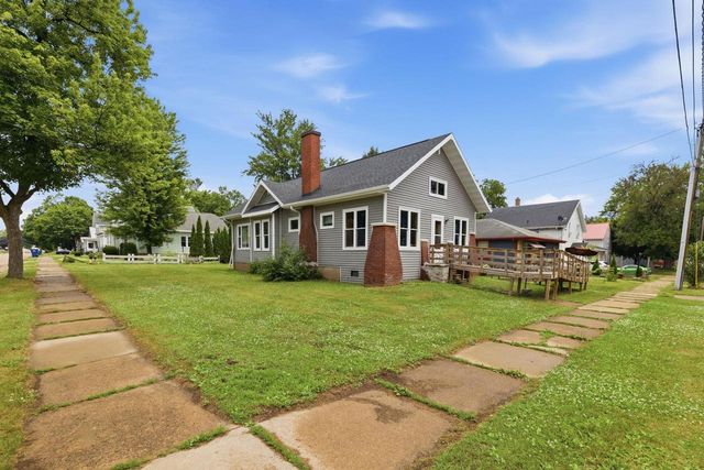 47 E 14TH STREET, Clintonville, WI 54929