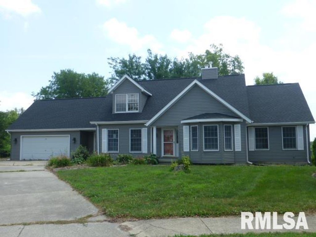 4 CHARLESTON Court, Chatham, IL 62629