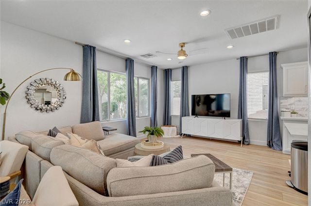 10781 Villa Carlotta Court, Las Vegas, NV 89141