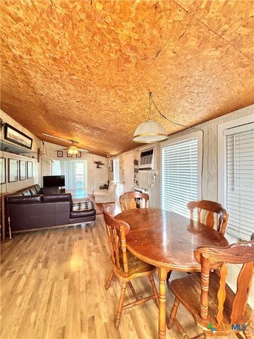 307 N 12th, Port O'connor, TX 77982