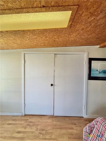 307 N 12th, Port O'connor, TX 77982