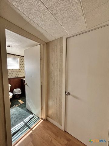 307 N 12th, Port O'connor, TX 77982