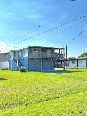 307 N 12th, Port O'connor, TX 77982