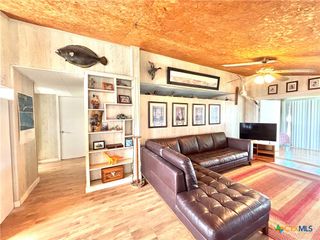 307 N 12th, Port O'connor, TX 77982