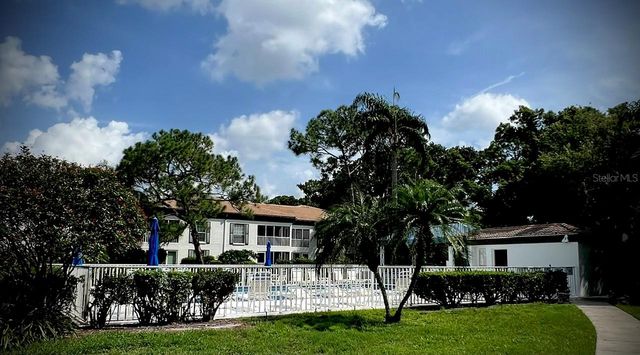 5242 WEDGEWOOD LANE 62, Sarasota, FL 34235