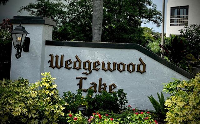 5242 WEDGEWOOD LANE 62, Sarasota, FL 34235
