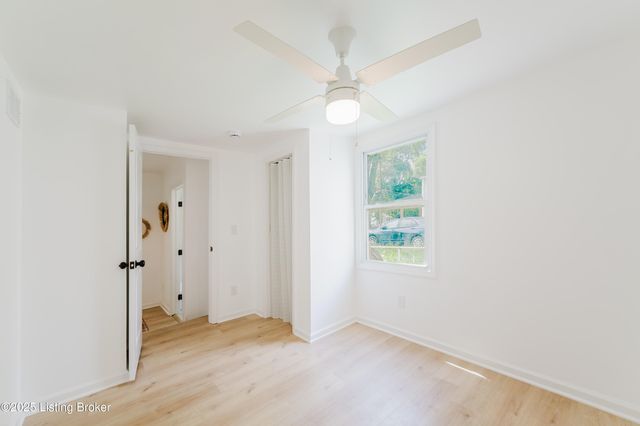 4024 Parthenia Ave, Louisville, KY 40215