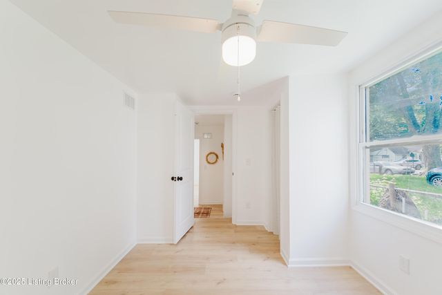 4024 Parthenia Ave, Louisville, KY 40215