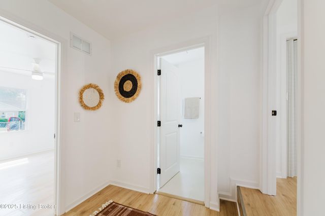 4024 Parthenia Ave, Louisville, KY 40215