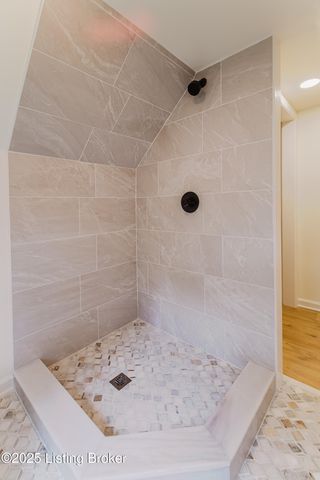 4024 Parthenia Ave, Louisville, KY 40215