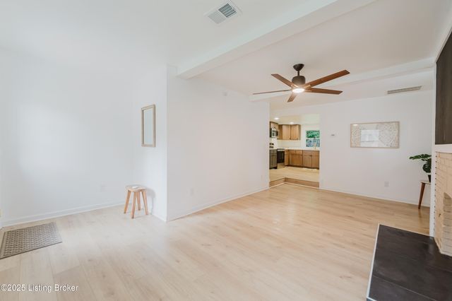 4024 Parthenia Ave, Louisville, KY 40215