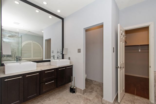 23 Vista Mill Place, The Woodlands, TX 77382