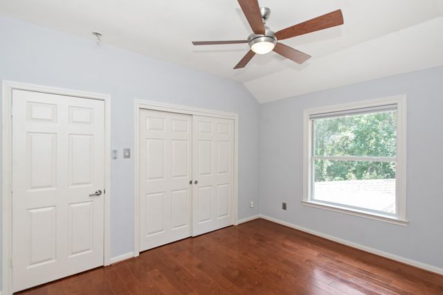 23 Vista Mill Place, The Woodlands, TX 77382