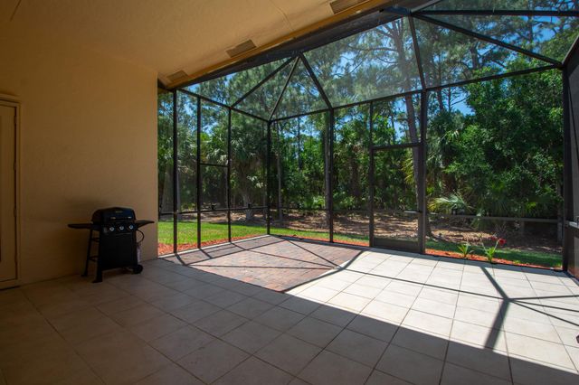 862 SW Grand Reserves Boulevard, Port St Lucie, FL 34986