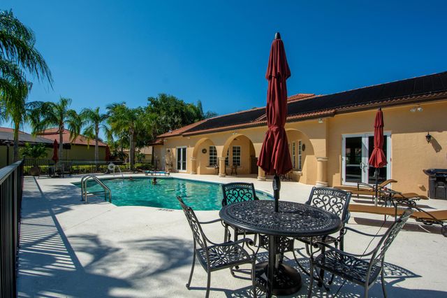 862 SW Grand Reserves Boulevard, Port St Lucie, FL 34986