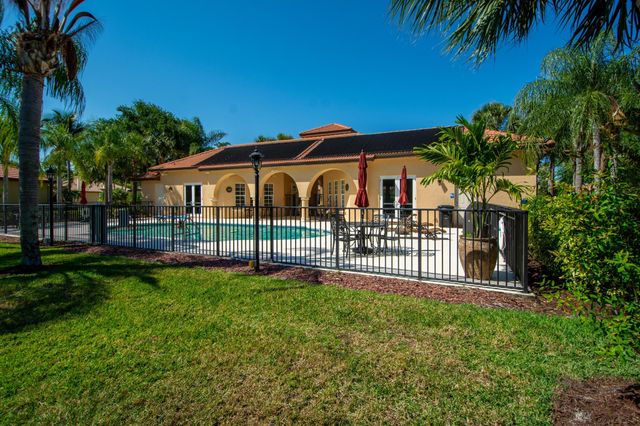 862 SW Grand Reserves Boulevard, Port St Lucie, FL 34986