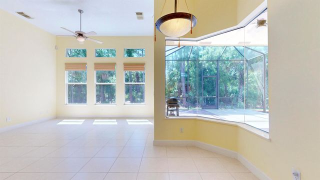 862 SW Grand Reserves Boulevard, Port St Lucie, FL 34986