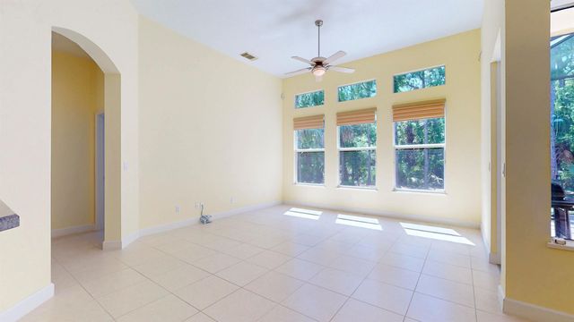 862 SW Grand Reserves Boulevard, Port St Lucie, FL 34986