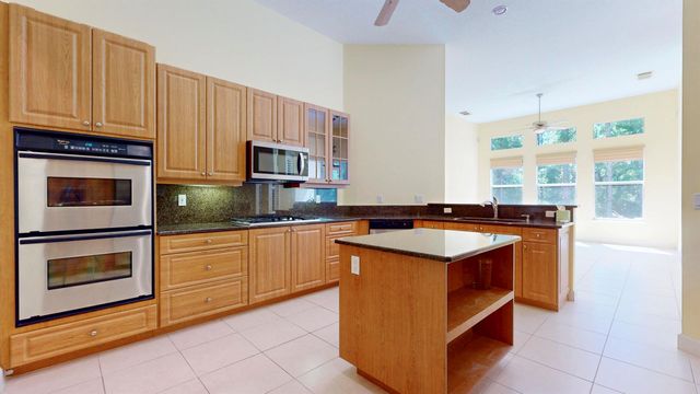 862 SW Grand Reserves Boulevard, Port St Lucie, FL 34986