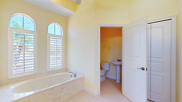 862 SW Grand Reserves Boulevard, Port St Lucie, FL 34986