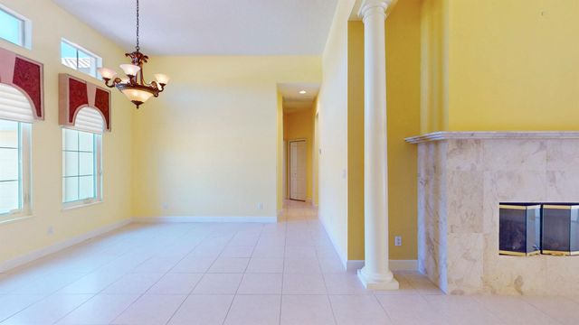 862 SW Grand Reserves Boulevard, Port St Lucie, FL 34986