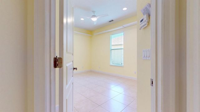 862 SW Grand Reserves Boulevard, Port St Lucie, FL 34986