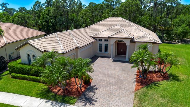 862 SW Grand Reserves Boulevard, Port St Lucie, FL 34986