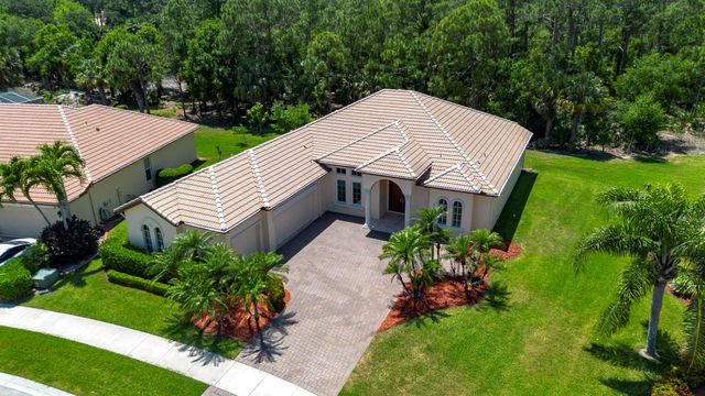 862 SW Grand Reserves Boulevard, Port St Lucie, FL 34986