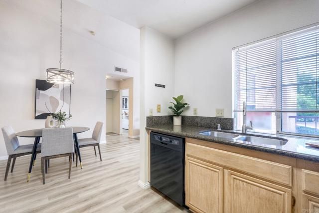 18674 Caminito Cantilena 242, San Diego, CA 92128