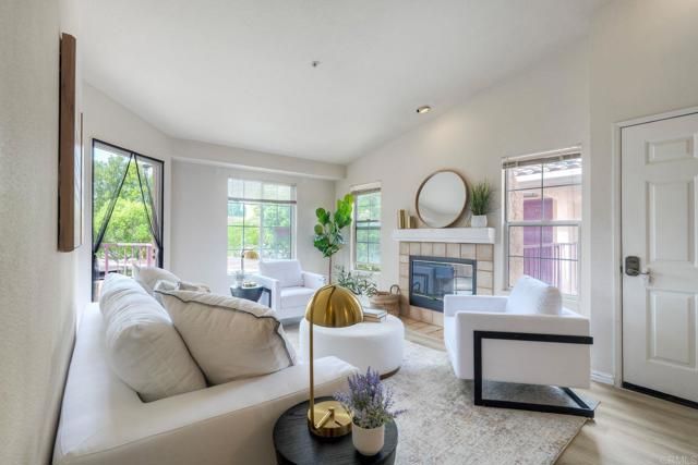 18674 Caminito Cantilena 242, San Diego, CA 92128