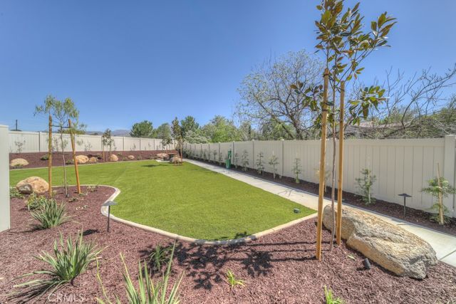 34522 Carnation Court, Yucaipa, CA 92399