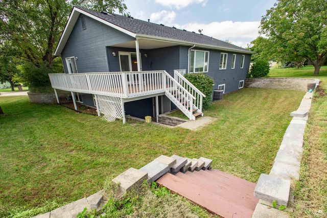 9109 Emily Circle, Manhattan, KS 66502