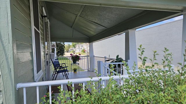 403 N CLARK STREET, Appleton, WI 54911