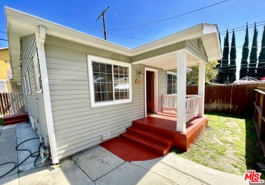 Image 2 of property listing at 3327 Atwater Avenue, Los Angeles, CA 90039