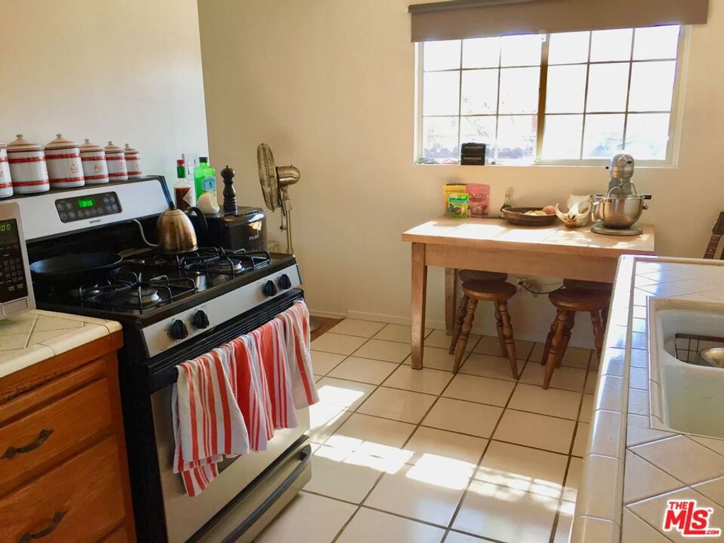 Image 4 of property listing at 3327 Atwater Avenue, Los Angeles, CA 90039