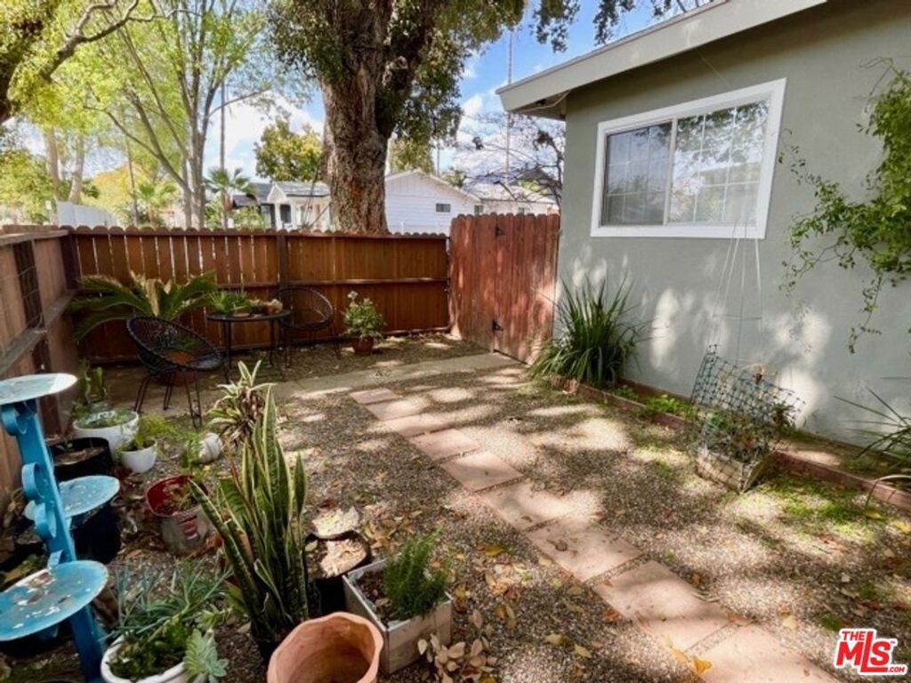 Image 6 of property listing at 3327 Atwater Avenue, Los Angeles, CA 90039