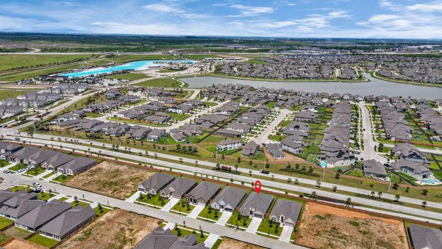 13407 Harbor Point Drive, Texas City, TX 77568