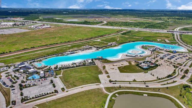 13407 Harbor Point Drive, Texas City, TX 77568