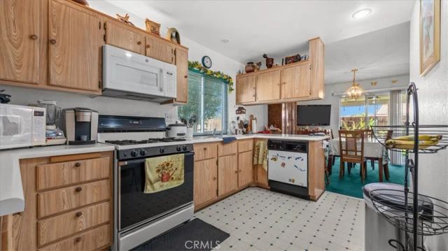 13662 Calzado Court, Victorville, CA 92392