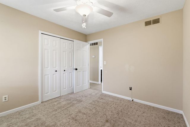 932 Hill Road, Paris, KY 40361