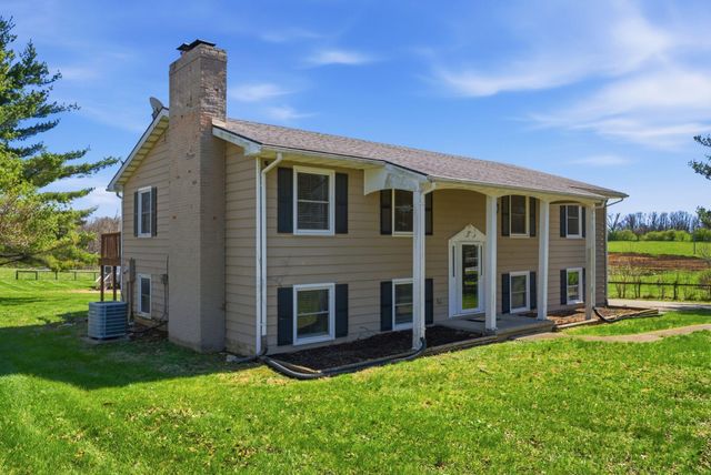 932 Hill Road, Paris, KY 40361