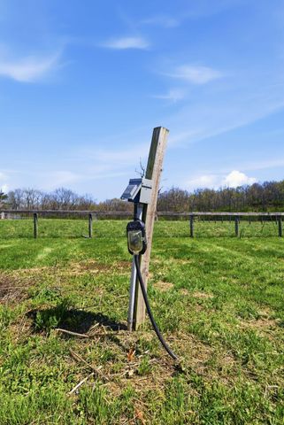 932 Hill Road, Paris, KY 40361