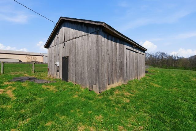 932 Hill Road, Paris, KY 40361