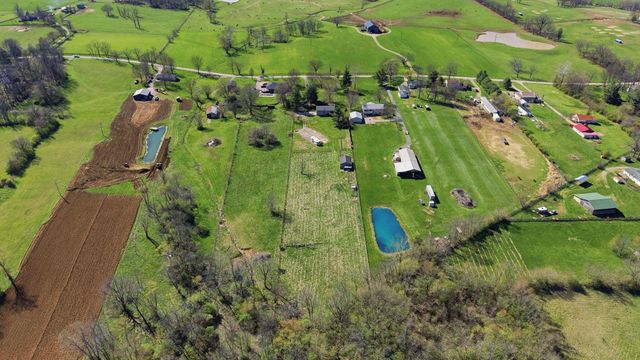 932 Hill Road, Paris, KY 40361