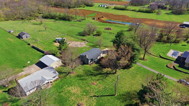 932 Hill Road, Paris, KY 40361