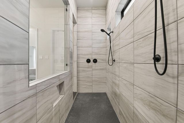 10102 S Goshawk Trail, Conroe, TX 77385