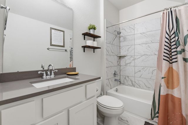 10102 S Goshawk Trail, Conroe, TX 77385